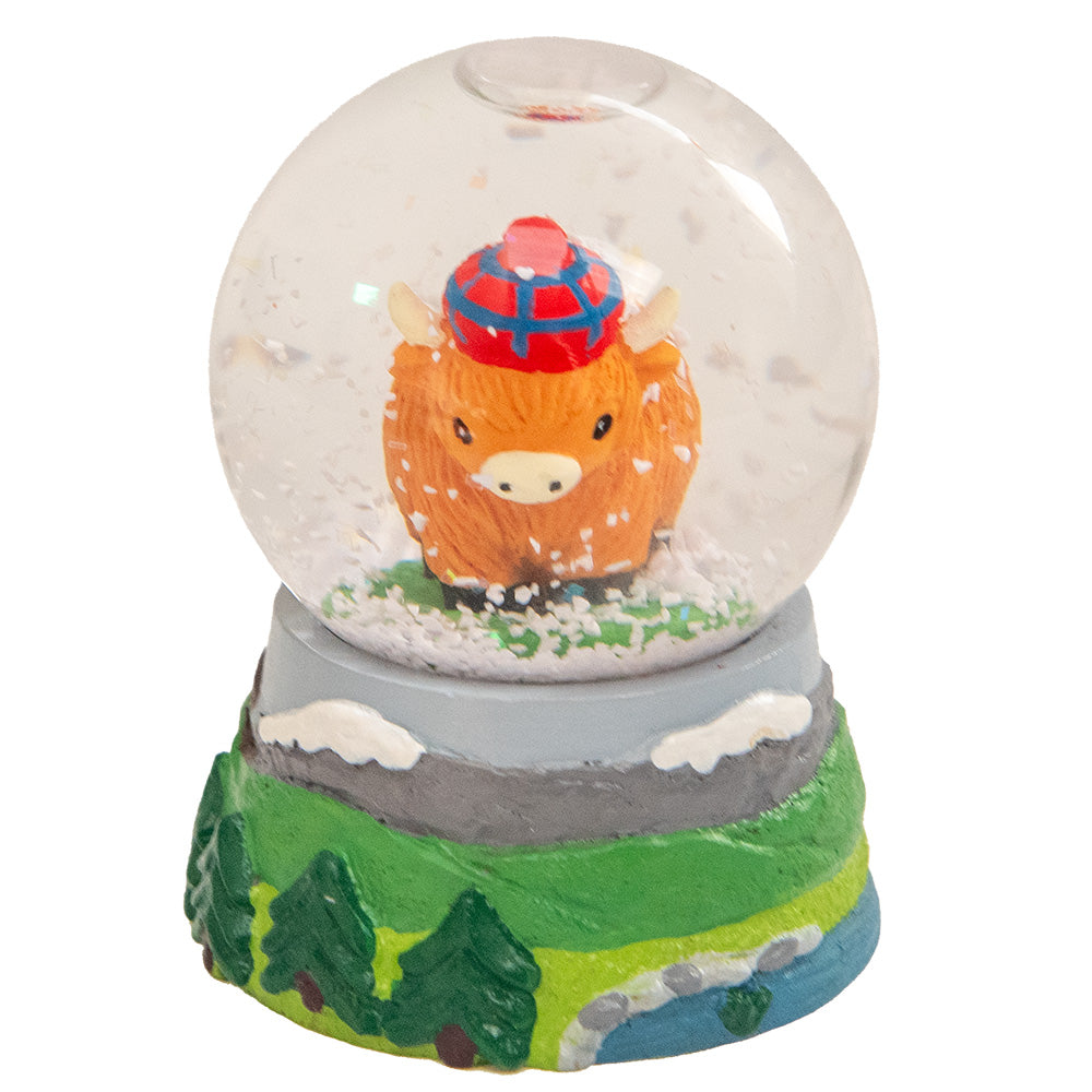 Highland Coo Snowglobe